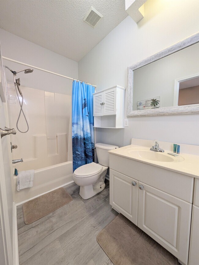 Building Photo - 9772 Leyland Dr