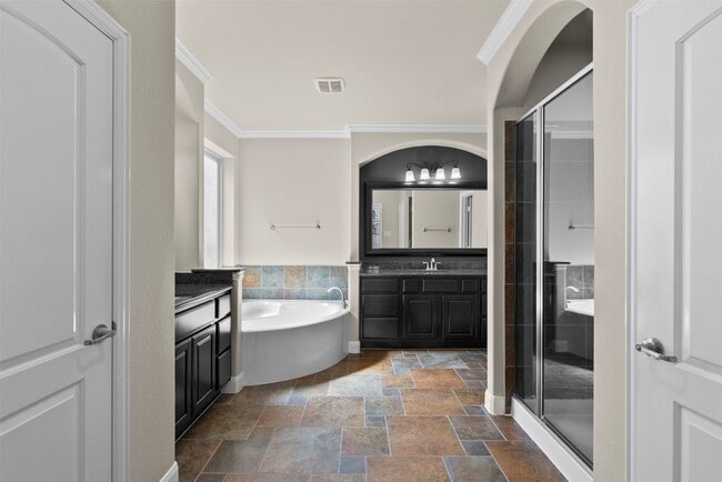 Building Photo - 28211 Green Forest Bluff Trail