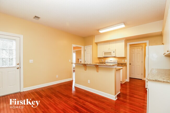 Building Photo - 1033 Bidwell Cir