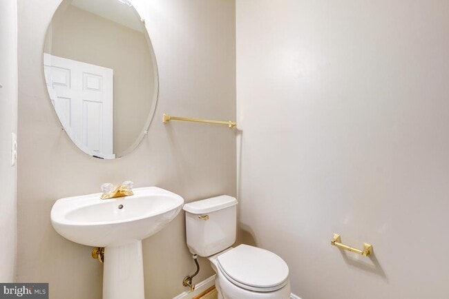 Building Photo - 6160 Cinnamon Ct