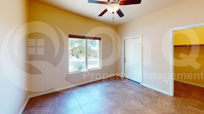 Building Photo - 9398 E Desert Milkweed Ct