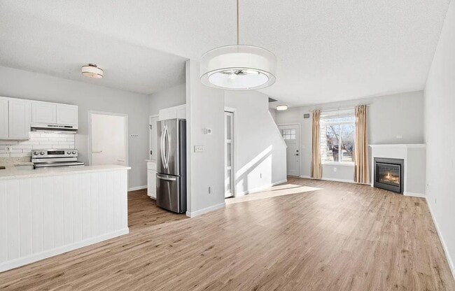 Building Photo - 608 Roundhouse St