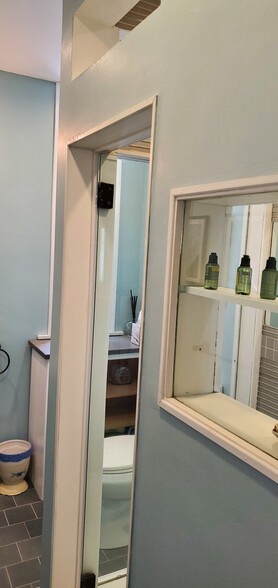 Enter the Shower - 346 Bushkill St