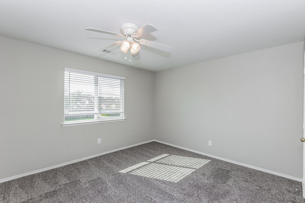 Building Photo - 305 Windy Hill Ln