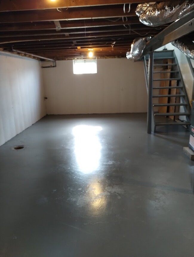 Building Photo - 1207 S Edwin C Moses Blvd