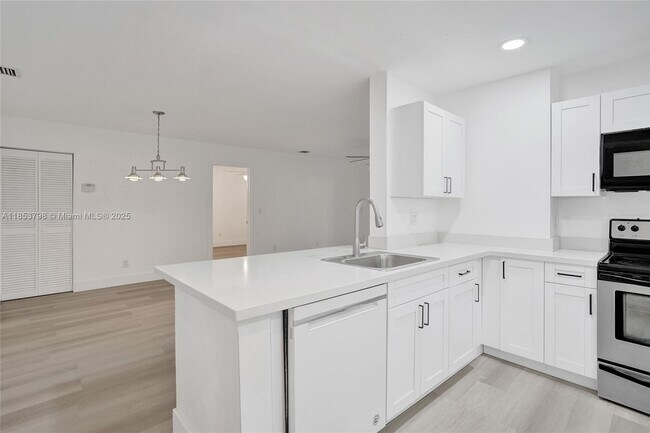 Building Photo - 3633 NW 94th Ave
