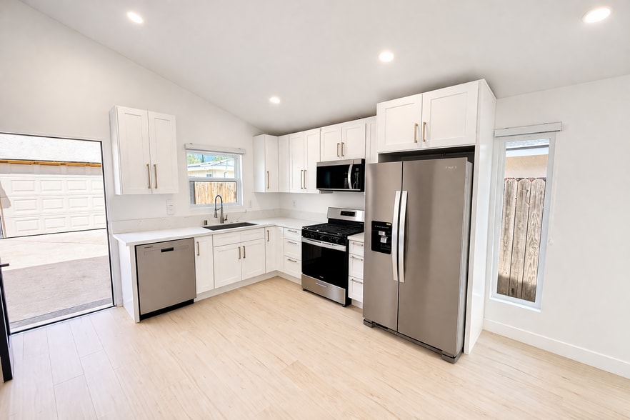 Building Photo - 19146 Chase St