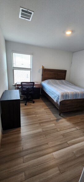 Bedroom 5 - Bamboo flooring - 3502 Park Vista Dr