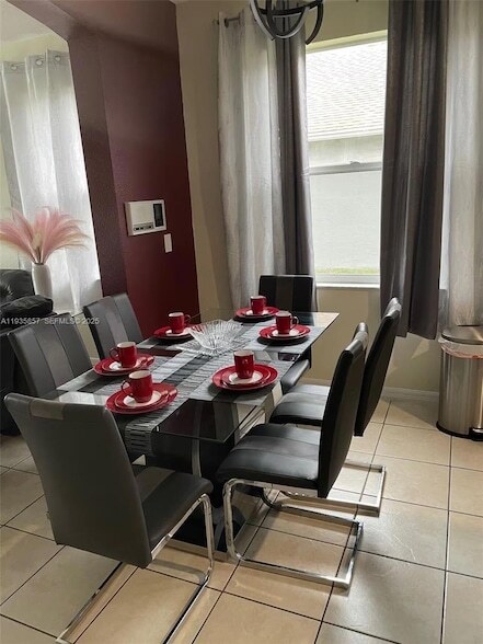 Building Photo - 2139 Mallard Creek Cir