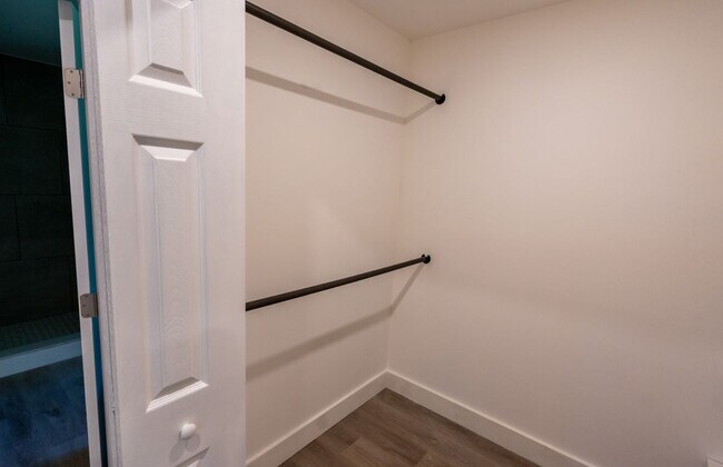 Building Photo - 3822 Bakers Ferry Rd SW