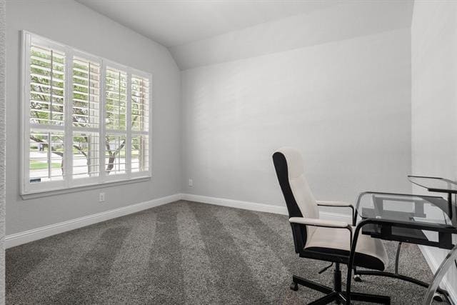 Building Photo - 840 Parkside Dr