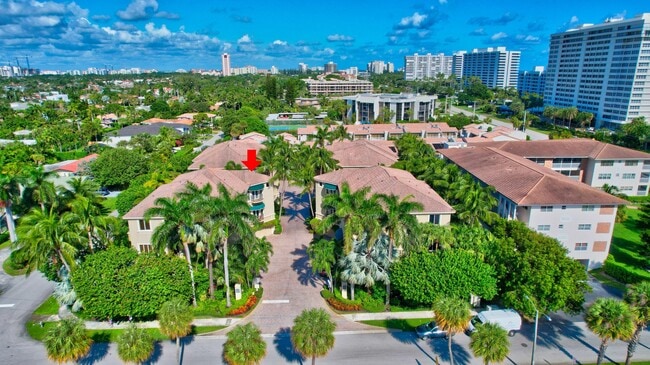 Building Photo - 921 Osceola Dr