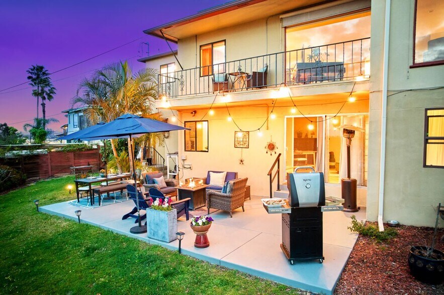 Building Photo - 4350 Summit Dr