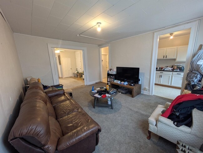 Building Photo - 15 W Main St