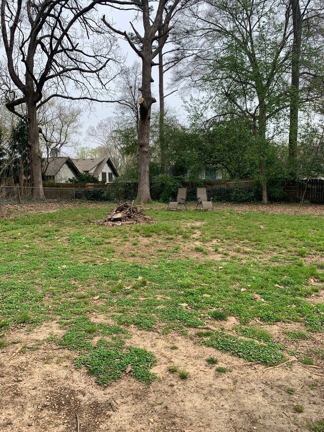 Building Photo - 2328 Johnson Ferry Rd NE