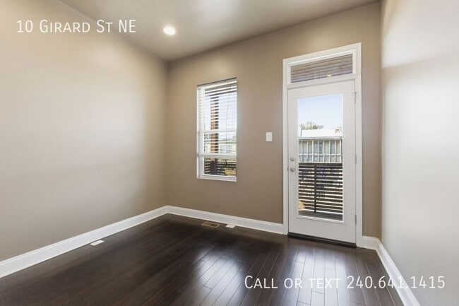 Building Photo - 10 Girard St NE