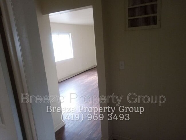 Building Photo - 1531 Freedom St