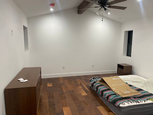 Building Photo - 718 Camino Real