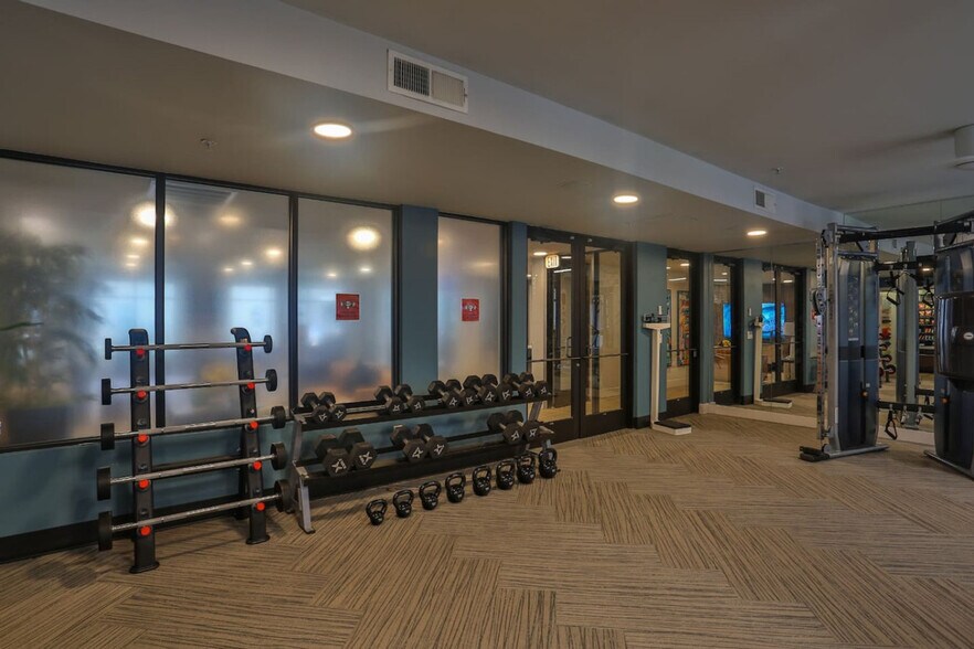 Building Photo - 820 Benge Dr