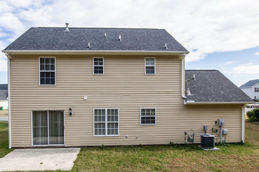 Building Photo - 8701 Terra Cotta Dr