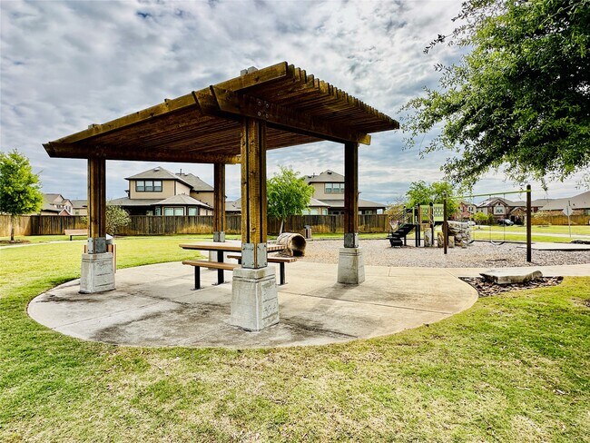 Building Photo - 22514 Williams Oak Ln