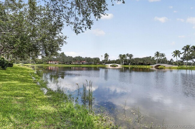 Building Photo - 2596 Irma Lake Dr