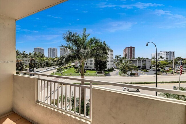 Building Photo - 3180 S Ocean Dr