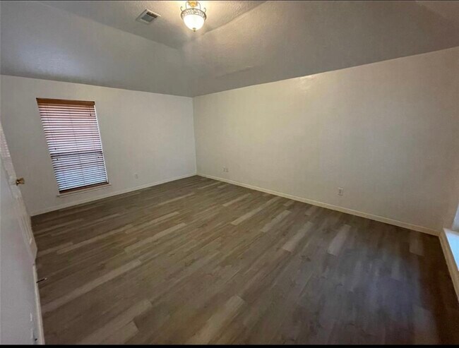 Building Photo - 21338 Hadrian Dr