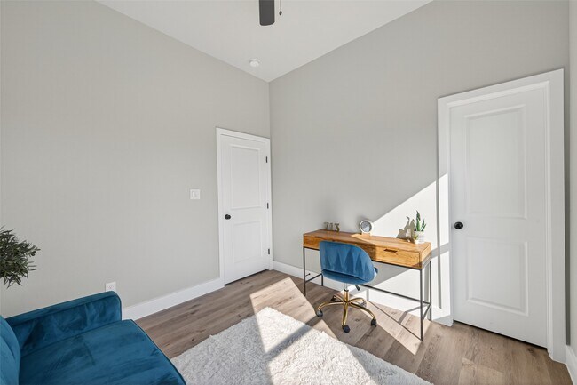 Building Photo - 4117 Yale St