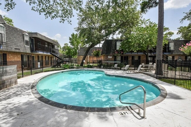 Primary Photo - 9021 Gaylord Dr