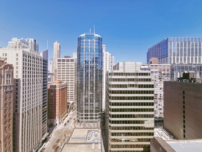 Building Photo - 211 E Ohio St