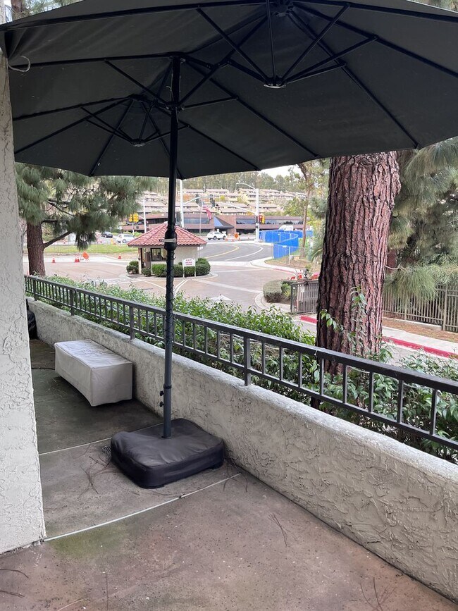 Building Photo - Resort style living - 2 Bd/2Ba 1,112 SqFt Condo