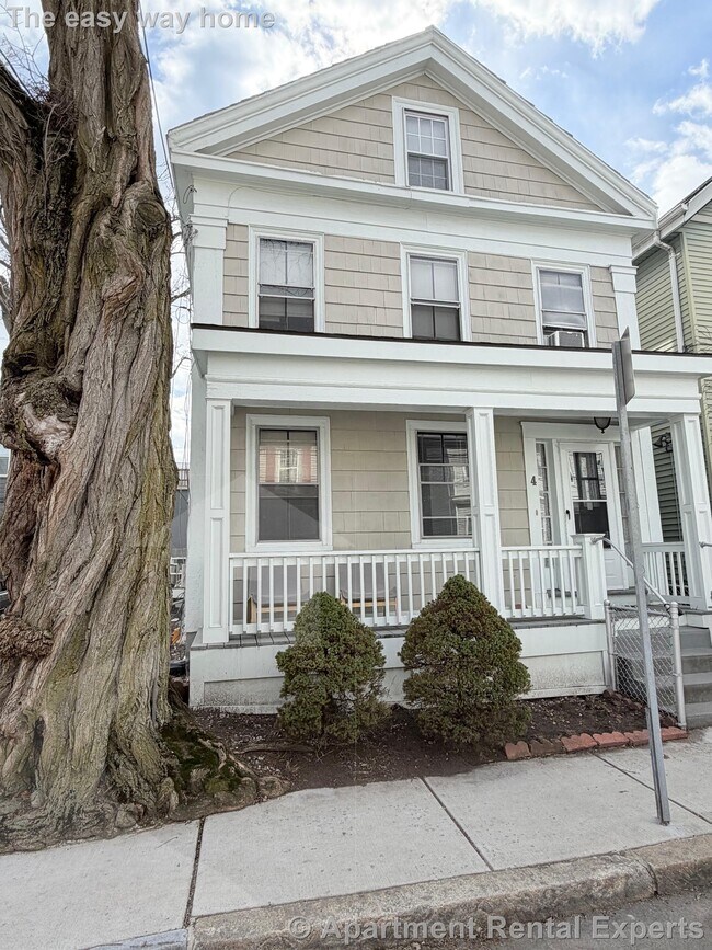 Building Photo - 4 St Mary Rd