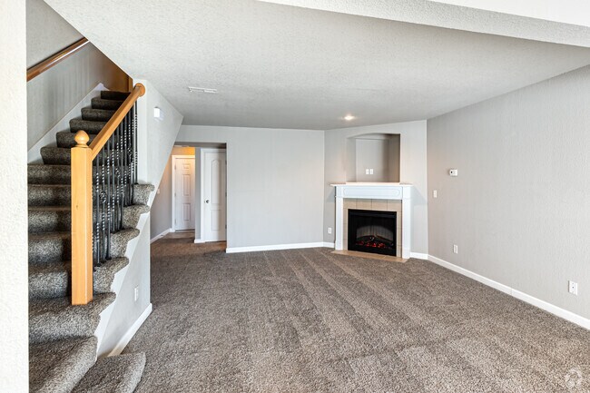 2BR, 2.5BA - 1266SF - Living Room - Bradley's Crossing