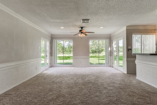 Building Photo - 15175 Diana Ln