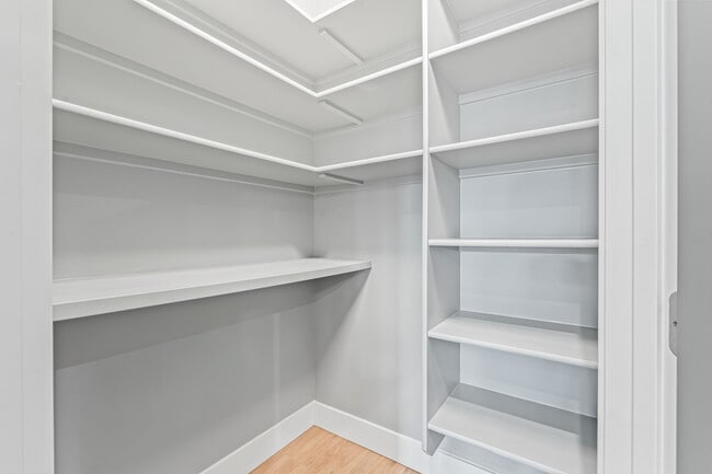 Building Photo - 12505 W Goldcrest St