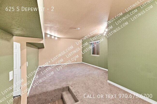 Building Photo - 625 S Depew St