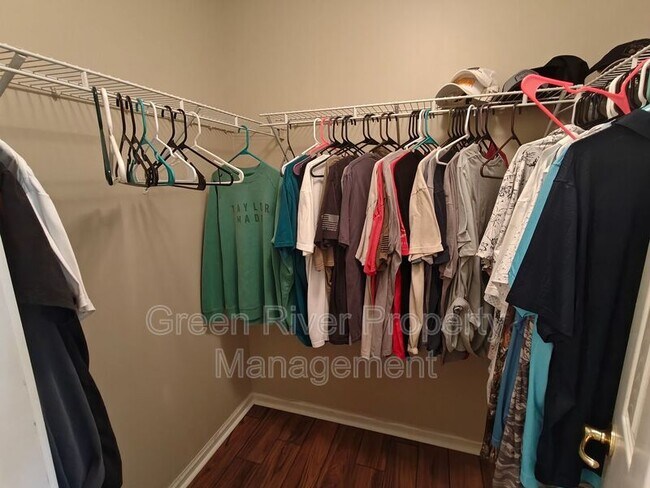 Building Photo - 1505 Majestic View Ln