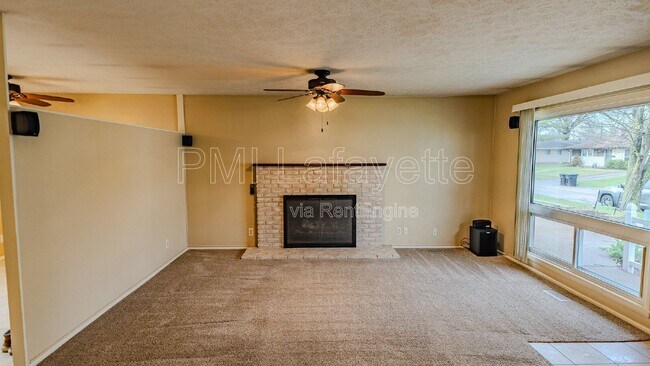 Building Photo - 2513 Oswego Ln