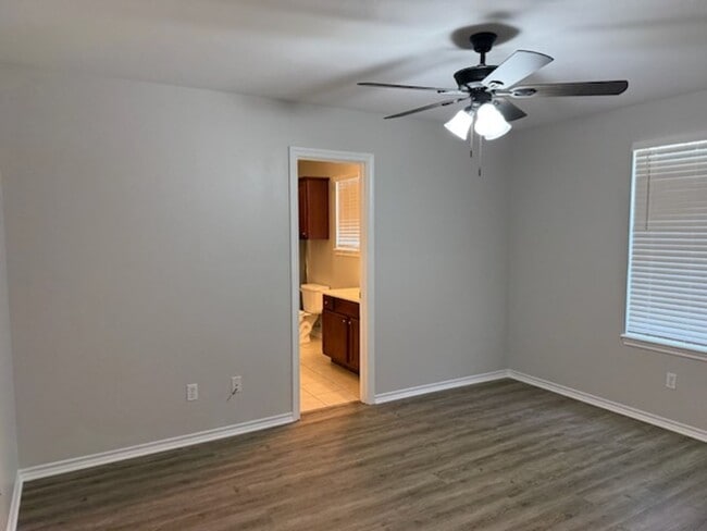 Building Photo - 17060 CR 191