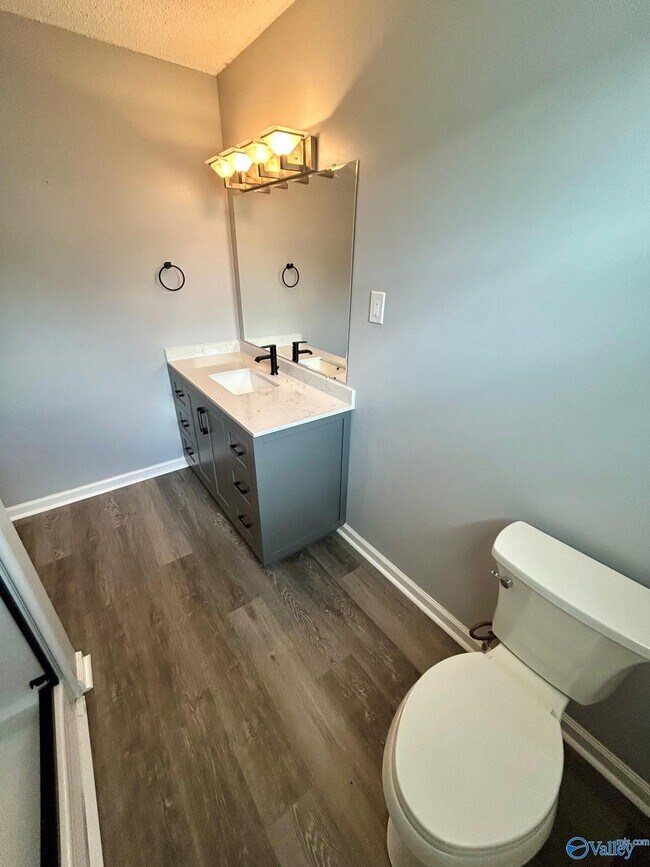 Building Photo - 5623 Alta Dena St SW