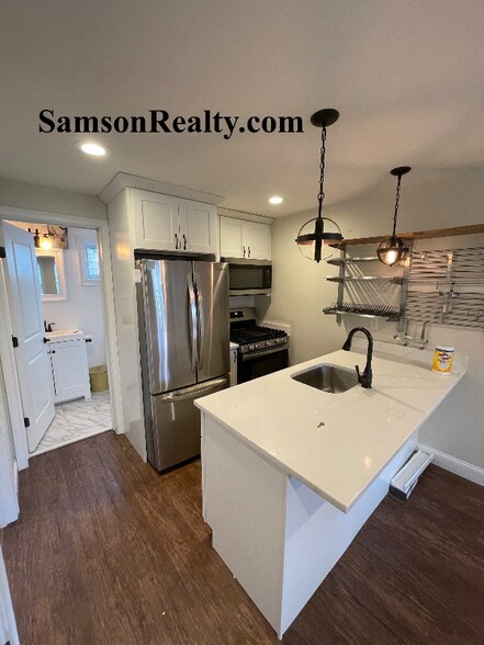 Building Photo - 29 E Transit St