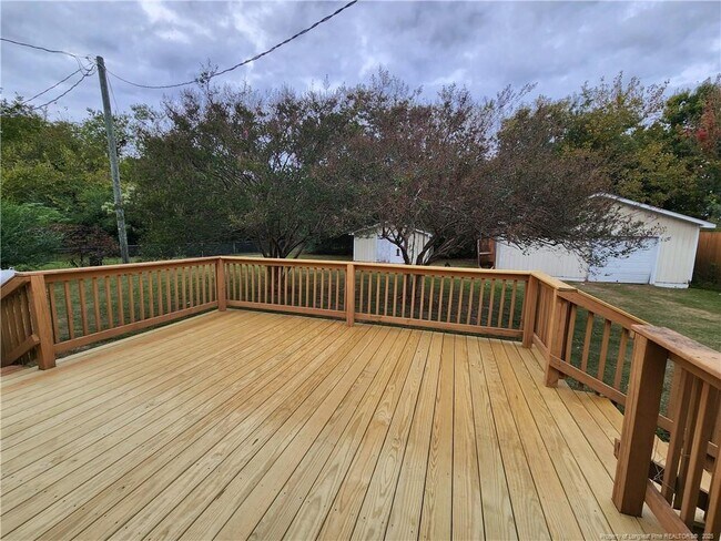 Building Photo - 7510 Bridgeman Dr