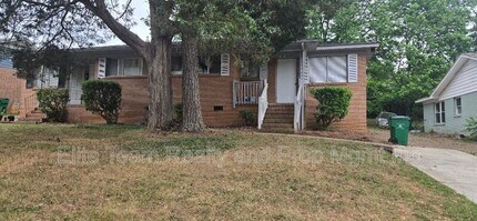 Building Photo - 1803 Darbrook Dr
