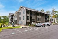 Building Photo - 969 Hopmeadow St