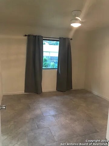 Primary Room - 9207 Cliff Way St