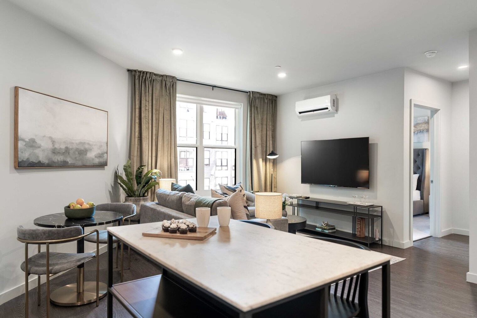 Building Photo - 150 Broad St