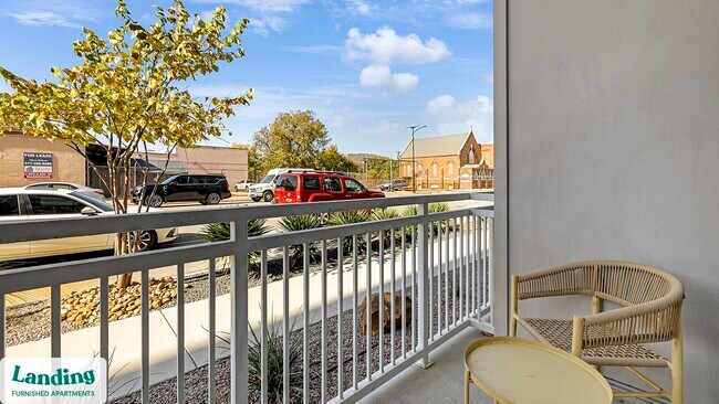 Building Photo - 401 Hemphill St