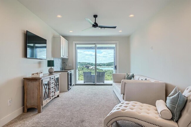 Building Photo - 19517 Flying J Blvd