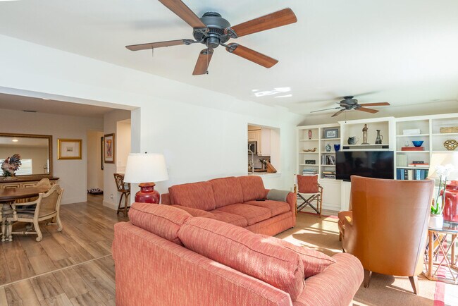 Building Photo - 3372 SE Court Dr